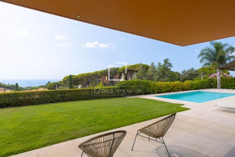 Villa till salu i Sant Vicenc De Montalt, Barcelona, Spanien 5 sovrum, 500 kvm. Nr. 192723 - foto 2