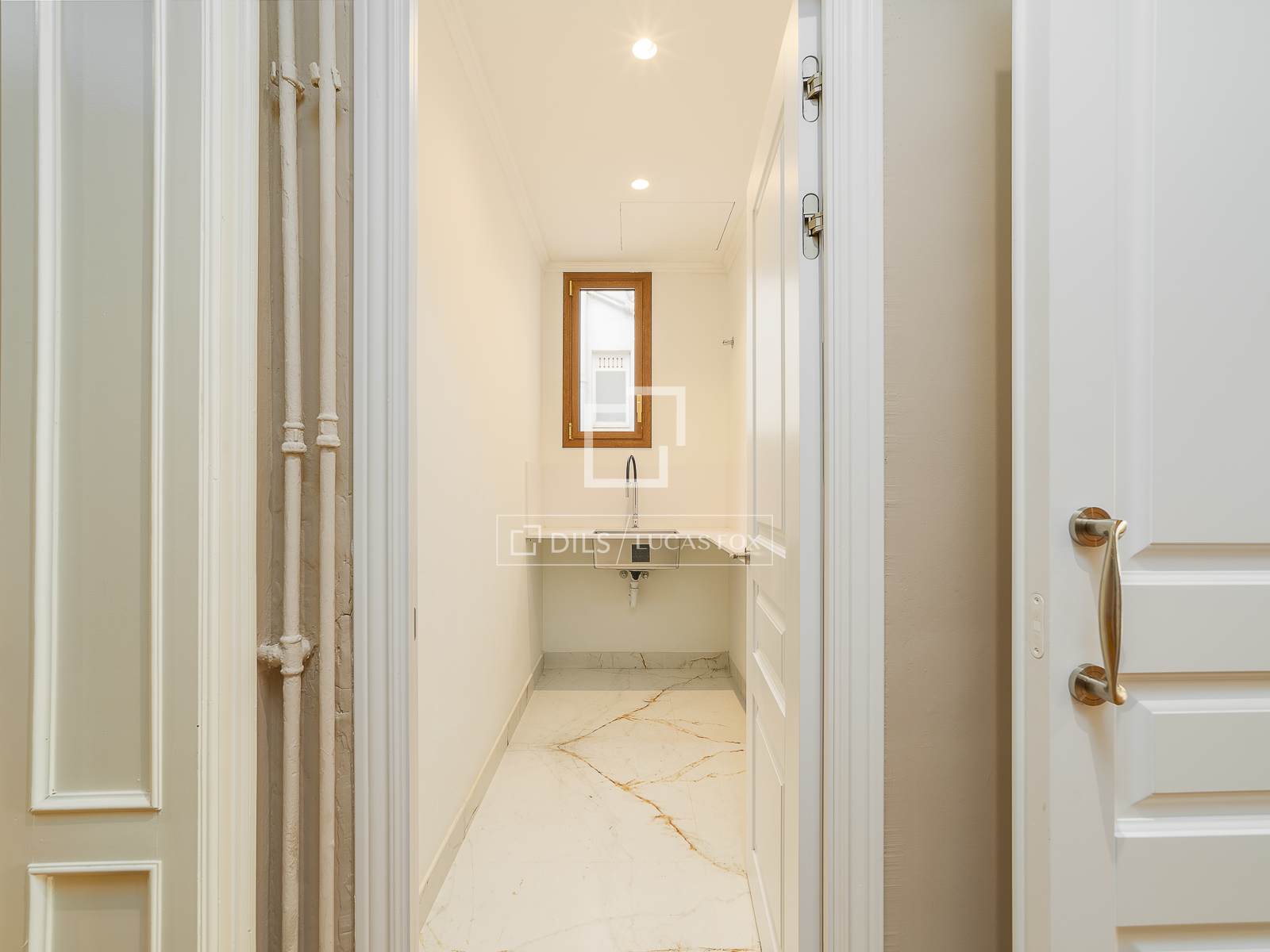 Appartamento a Barcelona, Spagna 4 camere da letto, 218 mq. N° 192726
