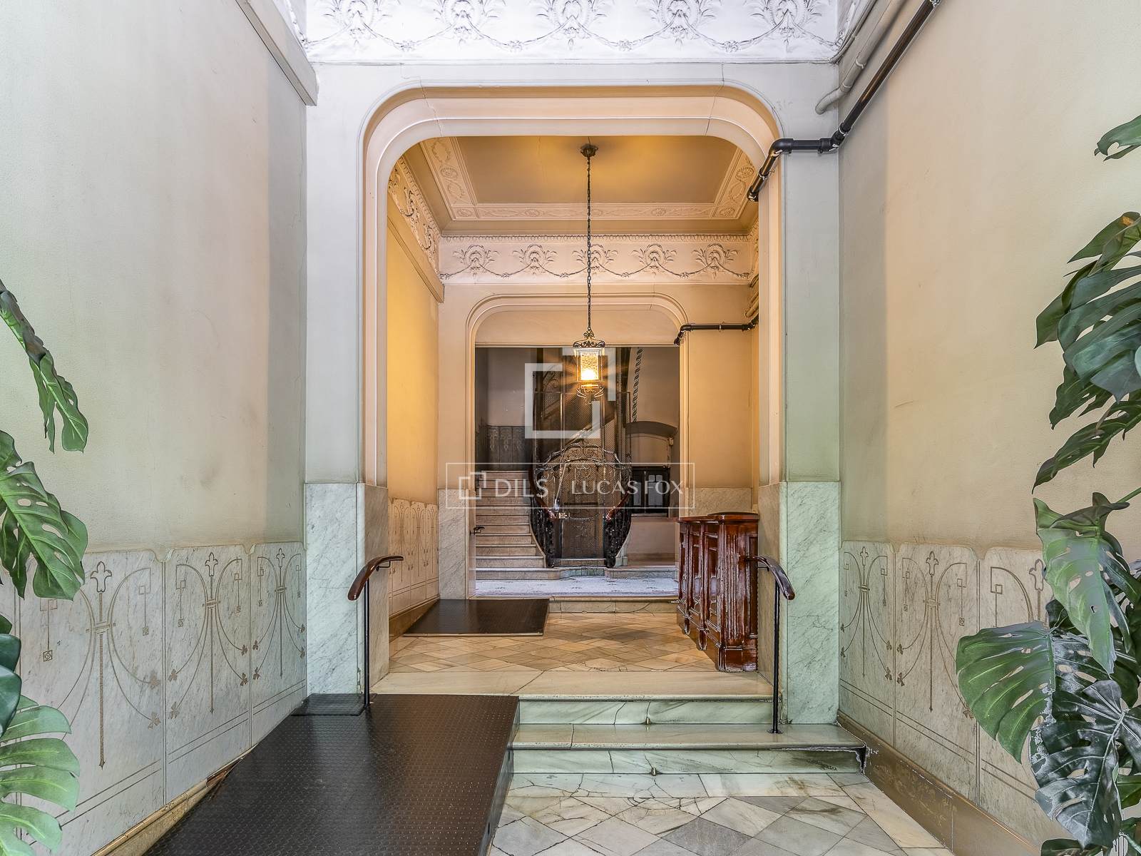 Appartamento a Barcelona, Spagna 4 camere da letto, 218 mq. N° 192726