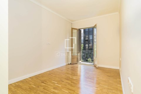 Huoneisto myytävänä Barcelona, Espanja, 4 makuuhuonetta, 218 m2 No. 192726 - kuva 30