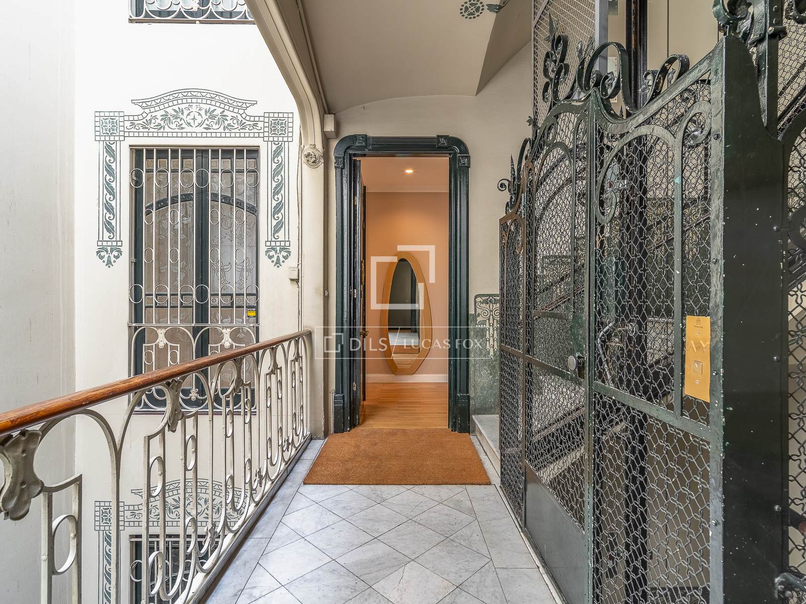 Appartamento a Barcelona, Spagna 4 camere da letto, 218 mq. N° 192726