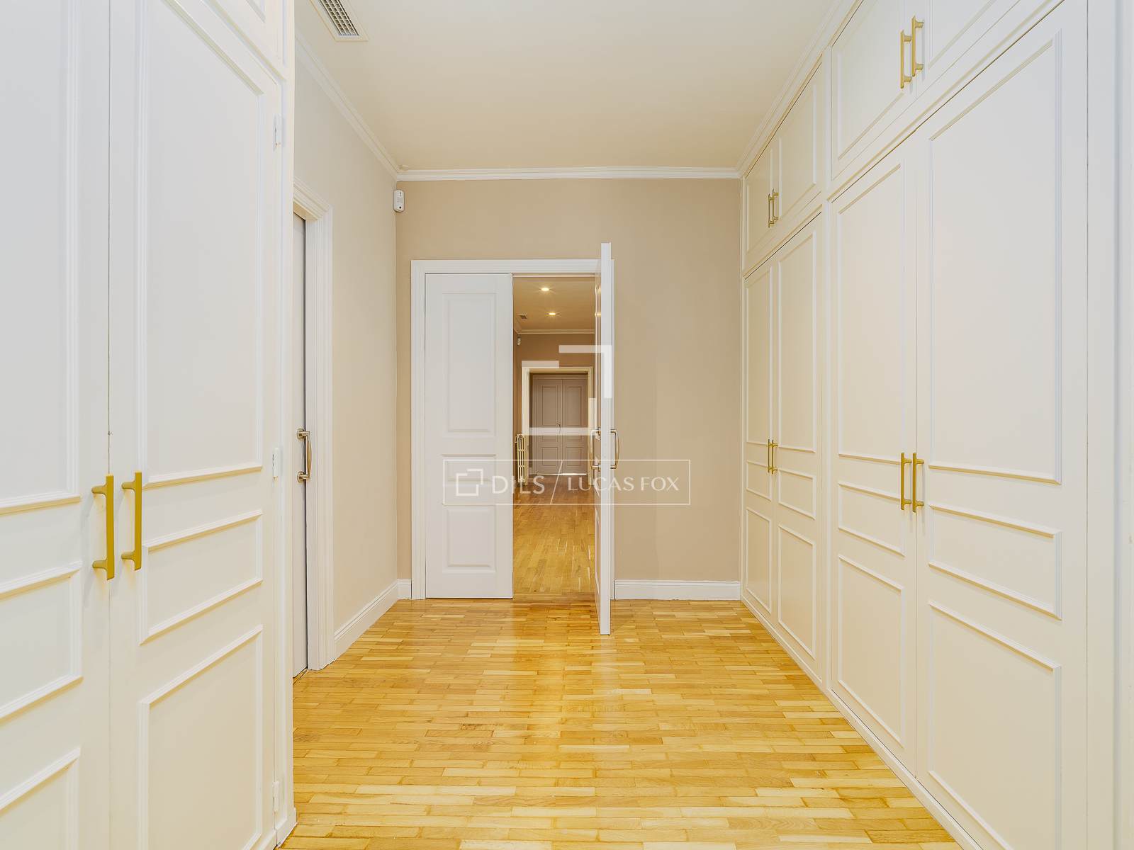 Appartamento a Barcelona, Spagna 4 camere da letto, 218 mq. N° 192726