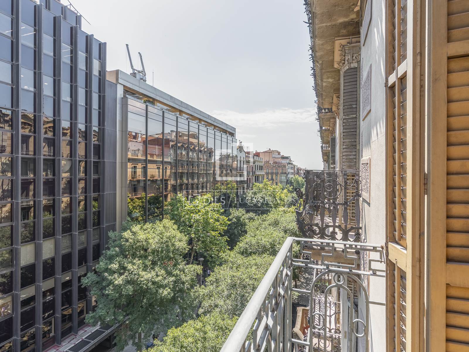 Appartamento a Barcelona, Spagna 4 camere da letto, 218 mq. N° 192726
