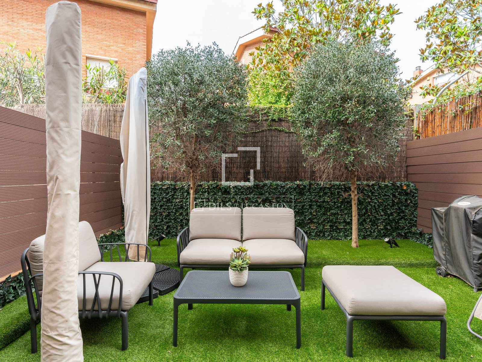 Villa à Sant Cugat Del Valles, Barcelona, Espagne 5 chambres, 248 m2 No. 192724