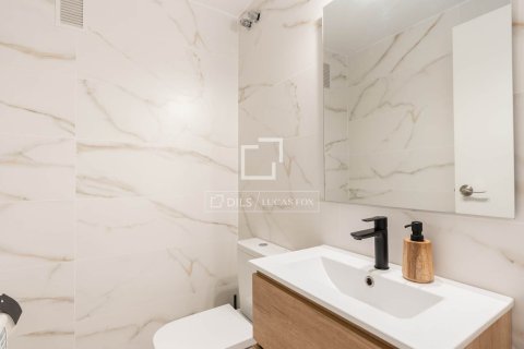 Villa en venta en Sant Cugat del Vallès, Barcelona, España 5 dormitorios, 248 m2 No. 192724 - foto 9