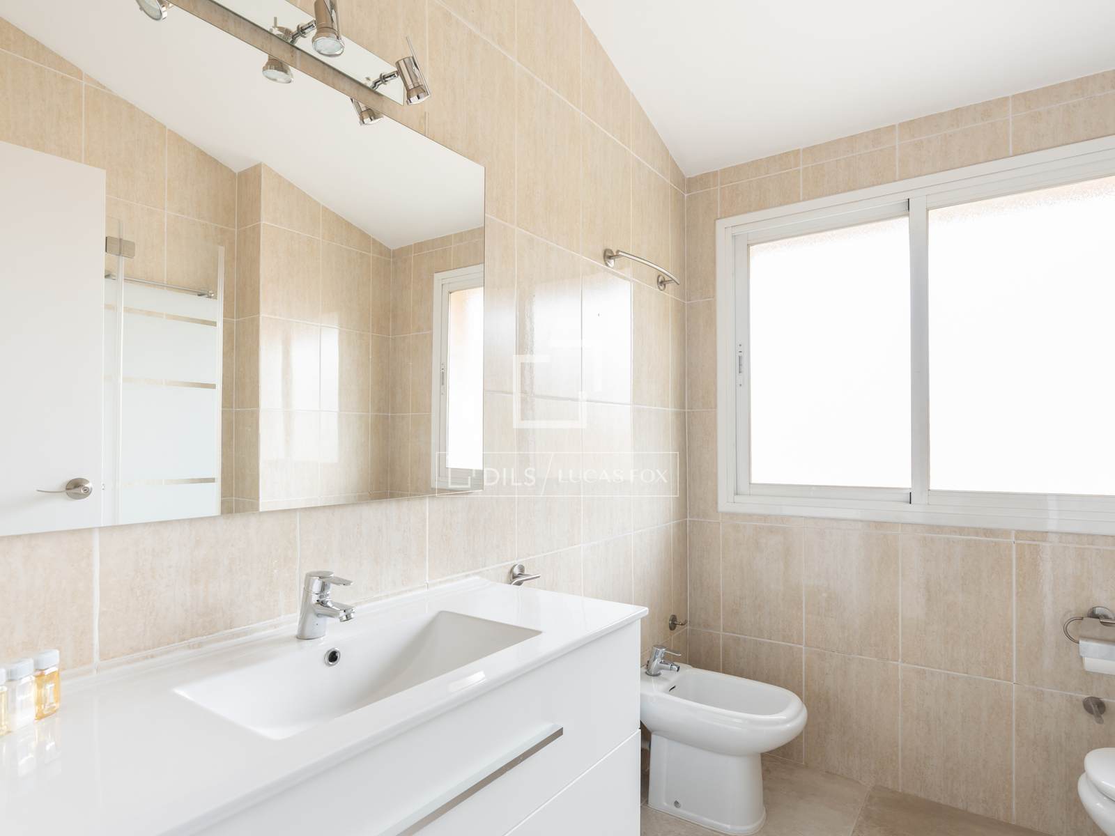 Villa à Sant Cugat Del Valles, Barcelona, Espagne 5 chambres, 248 m2 No. 192724