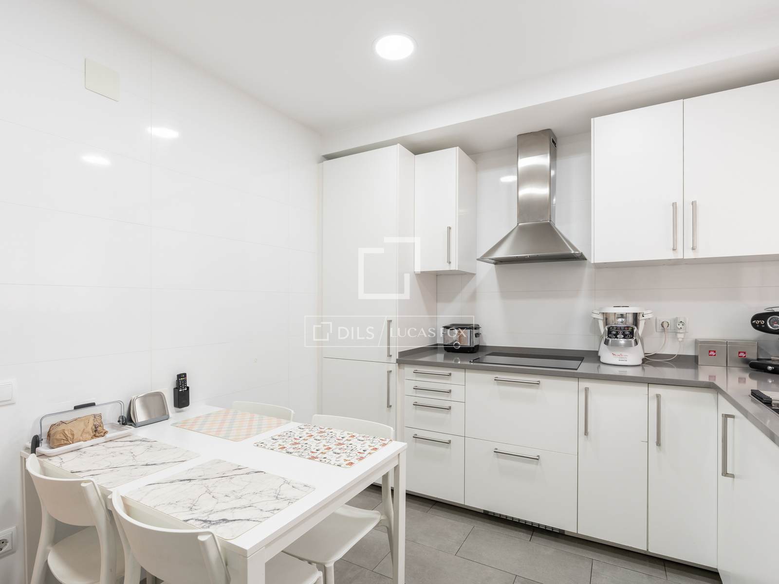 Villa à Sant Cugat Del Valles, Barcelona, Espagne 5 chambres, 248 m2 No. 192724