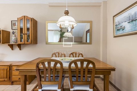 Huvila myytävänä Sant Cugat Del Valles, Barcelona, Espanja, 4 makuuhuonetta, 190 m2 No. 192727 - kuva 19