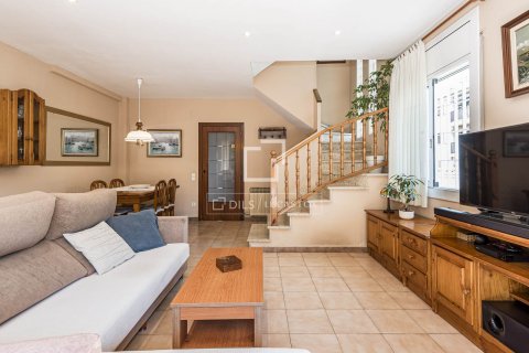 Huvila myytävänä Sant Cugat Del Valles, Barcelona, Espanja, 4 makuuhuonetta, 190 m2 No. 192727 - kuva 20
