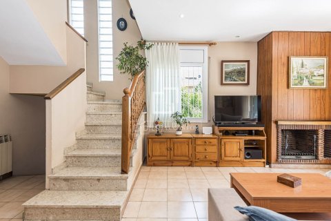Huvila myytävänä Sant Cugat Del Valles, Barcelona, Espanja, 4 makuuhuonetta, 190 m2 No. 192727 - kuva 21