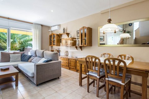 Huvila myytävänä Sant Cugat Del Valles, Barcelona, Espanja, 4 makuuhuonetta, 190 m2 No. 192727 - kuva 6