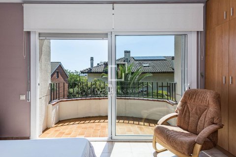Huvila myytävänä Sant Cugat Del Valles, Barcelona, Espanja, 4 makuuhuonetta, 190 m2 No. 192727 - kuva 26