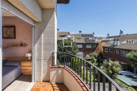 Huvila myytävänä Sant Cugat Del Valles, Barcelona, Espanja, 4 makuuhuonetta, 190 m2 No. 192727 - kuva 27