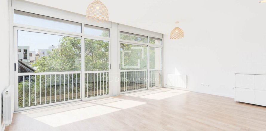 Huoneisto Barcelona, Espanja 3 makuuhuonetta, 86 m2 No. 192725