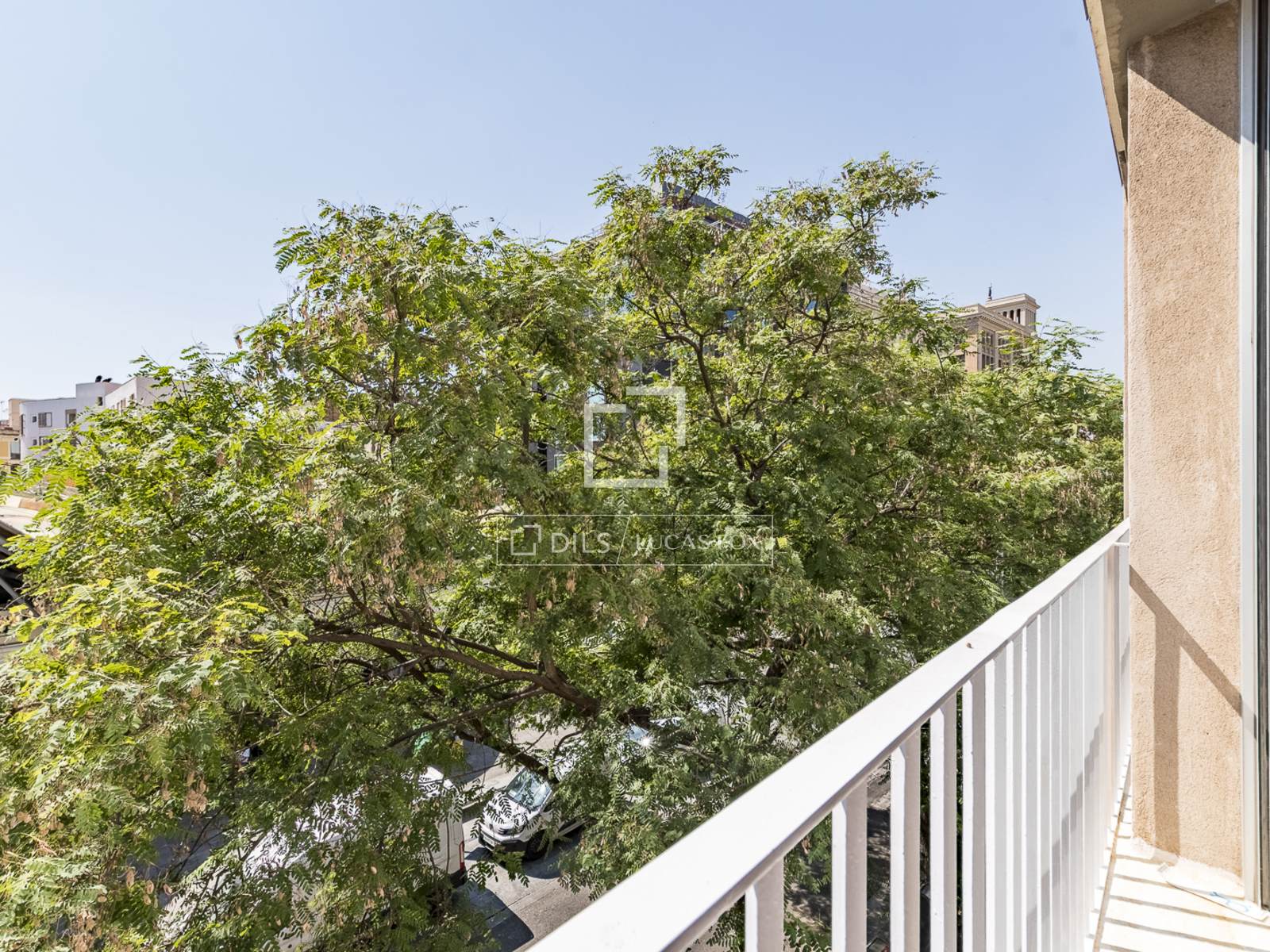 Apartment in Barcelona, Spain 3 bedrooms, 86 sq.m. No. 192725