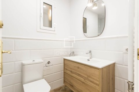 Huoneisto myytävänä Barcelona, Espanja, 3 makuuhuonetta, 86 m2 No. 192725 - kuva 22