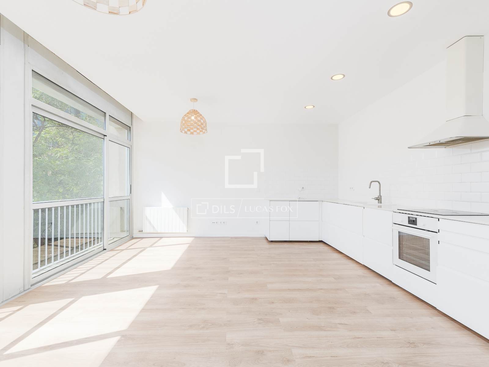 Apartment in Barcelona, Spain 3 bedrooms, 86 sq.m. No. 192725