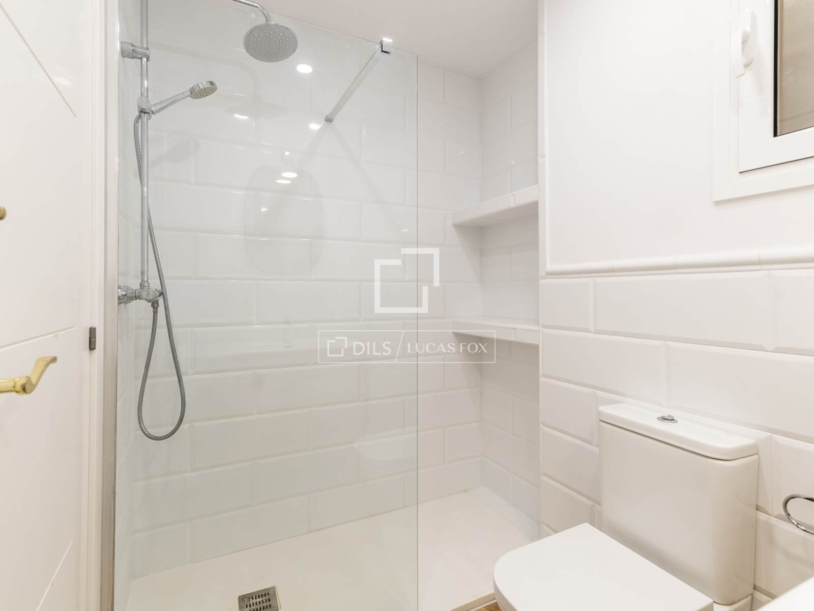 Apartment in Barcelona, Spain 3 bedrooms, 86 sq.m. No. 192725