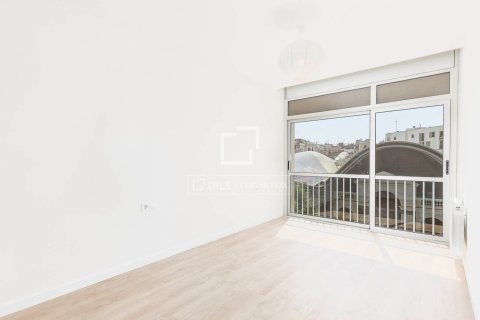 Huoneisto myytävänä Barcelona, Espanja, 3 makuuhuonetta, 86 m2 No. 192725 - kuva 17