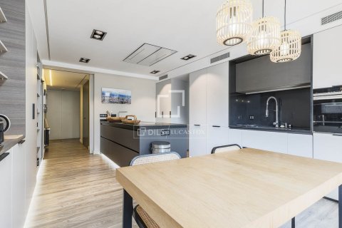 Huoneisto myytävänä Barcelona, Espanja, 3 makuuhuonetta, 263 m2 No. 192722 - kuva 15