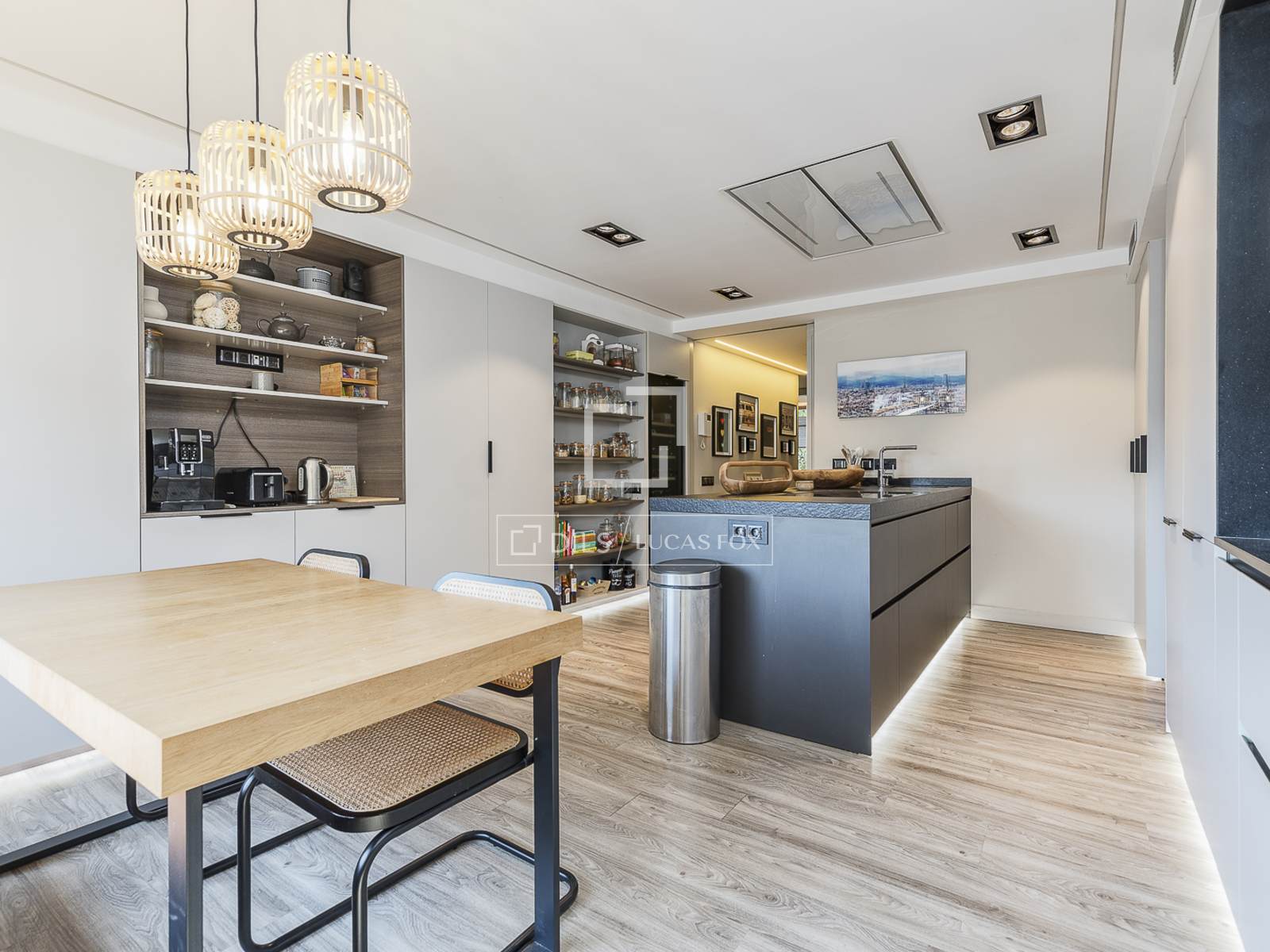 Apartament w Barcelona, Hiszpania 3 sypialnie, 263 mkw. nr 192722