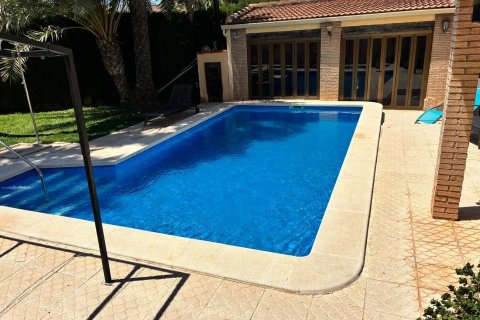 Huvila myytävänä Los Balcones, Alicante, Espanja, 4 makuuhuonetta, 257 m2 No. 189602 - kuva 6