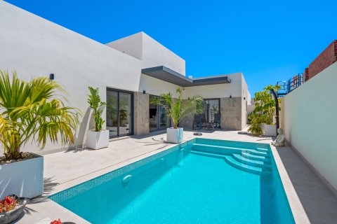 Villa pārdošanā Daya Nueva, Alicante, Spānijā 3 istabas, 128 m2 Nr. 189606 - attēls 6