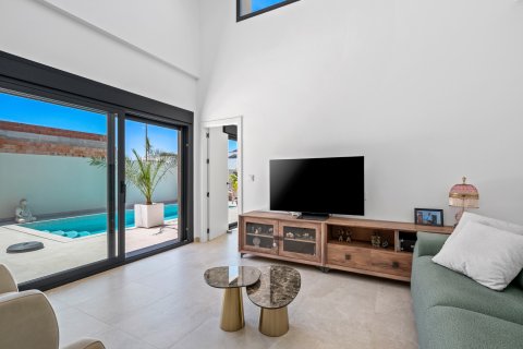 Villa pārdošanā Daya Nueva, Alicante, Spānijā 3 istabas, 128 m2 Nr. 189606 - attēls 8