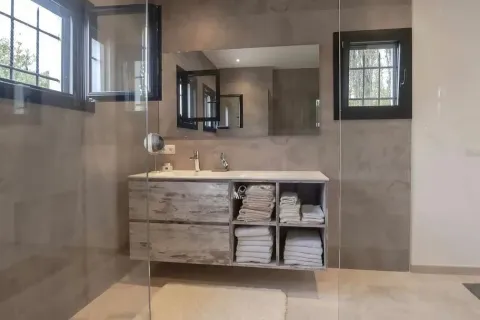 Сasa en venta en Santa Cristina d'Aro, Gerona, España 4 dormitorios, No. 140947 - foto 15