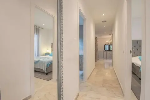 Сasa en venta en Santa Cristina d'Aro, Gerona, España 4 dormitorios, No. 140947 - foto 7