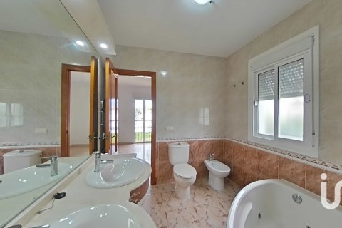 Продажа дома в Чиклана-де-ла-Фронтера, Кадис, Испания 3 спальни, 131м2 №153222 - фото 30