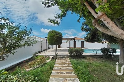 Продажа дома в Чиклана-де-ла-Фронтера, Кадис, Испания 3 спальни, 131м2 №153222 - фото 4