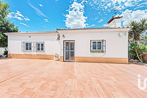 Продажа дома в Чиклана-де-ла-Фронтера, Кадис, Испания 3 спальни, 131м2 №153222 - фото 2