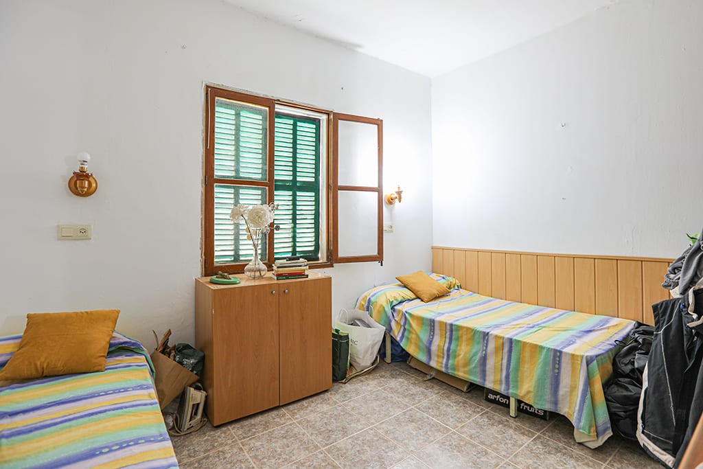Villa en Sant Elm, Mallorca, España 6 dormitorios, 180 m2 No. 147799