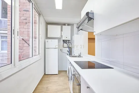 Apartment for sale in Barcelona, Spain 1 bedroom, 47 sq.m. No. 166960 - photo 7