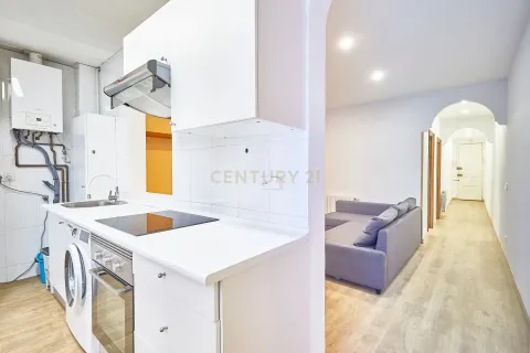 Apartment for sale in Barcelona, Spain 1 bedroom, 47 sq.m. No. 166960 - photo 4