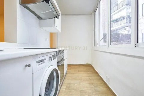 Apartment for sale in Barcelona, Spain 1 bedroom, 47 sq.m. No. 166960 - photo 6