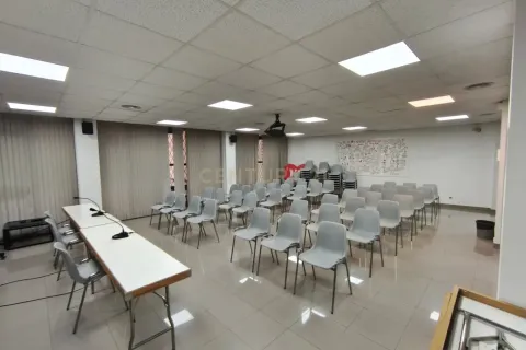 Gewerbeimmobilien zum Verkauf in L'Hospitalet de Llobregat, Barcelona, Spanien 311 m2 Nr. 166958 - Foto 3