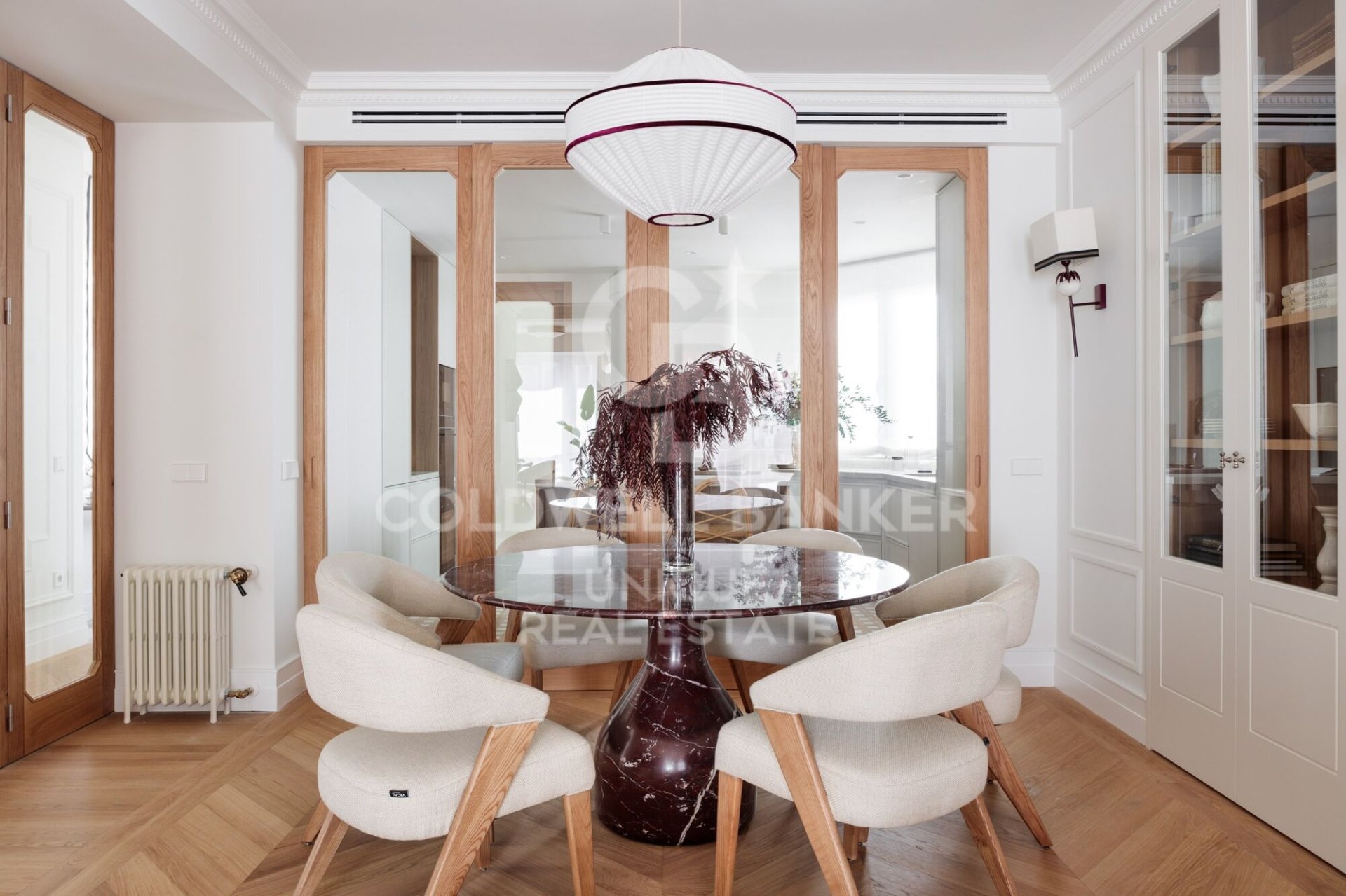 Appartamento a Madrid, Spagna 3 camere da letto, 230 mq. N° 178883