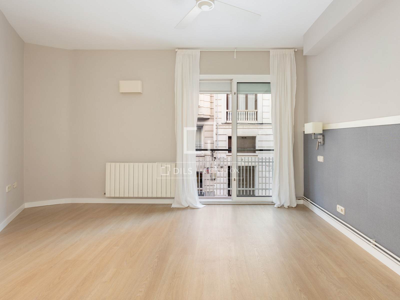 Dzīvoklis Barcelona, Spānijā 4 istabas, 130 m2 Nr. 150558