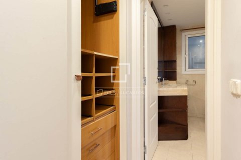 Apartment à vendre à Barcelona, Espagne, 4 chambres, 130 m2 No. 150558 - photo 29