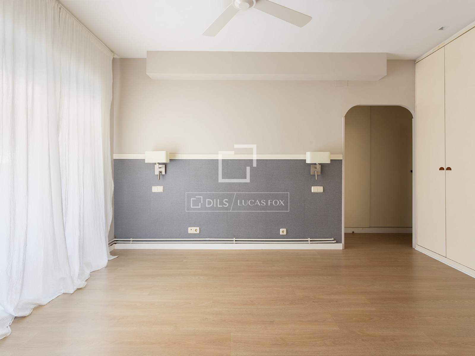 Dzīvoklis Barcelona, Spānijā 4 istabas, 130 m2 Nr. 150558