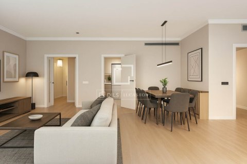 Apartment à Barcelona, Espagne 4 chambres, 130 m2 No. 150558