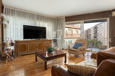 Dzīvoklis pārdošanā Barcelona, Spānijā 5 istabas, 190 m2 Nr. 150556 - attēls 6