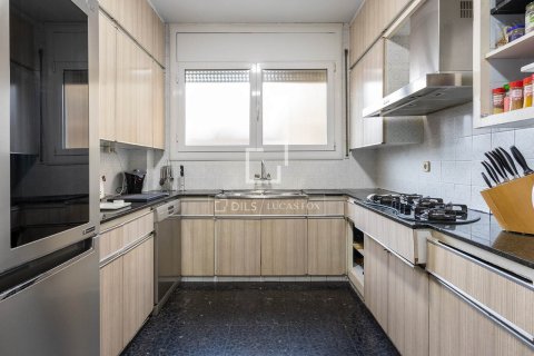 Dzīvoklis pārdošanā Barcelona, Spānijā 5 istabas, 190 m2 Nr. 150556 - attēls 17