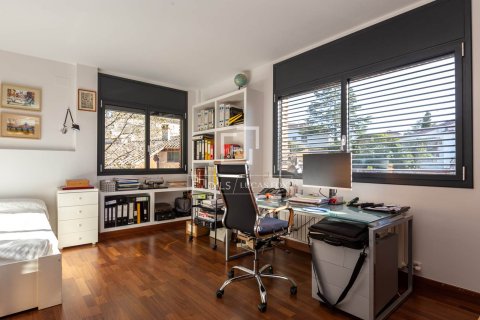 Villa for sale in Valldoreix, Barcelona, Spain 7 bedrooms, 734 sq.m. No. 150557 - photo 28