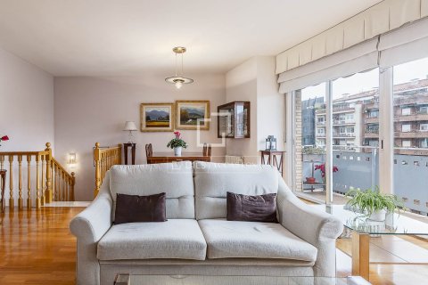 Penthouse w Barcelona, Hiszpania 4 sypialnie, 127 mkw. nr 150555 – zdjęcie 5