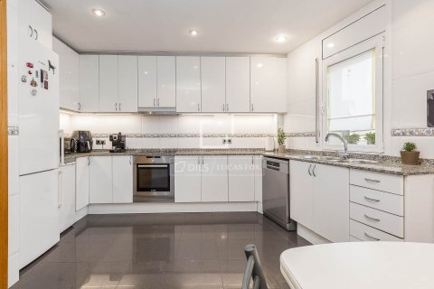 Penthouse w Barcelona, Hiszpania 4 sypialnie, 127 mkw. nr 150555 – zdjęcie 9