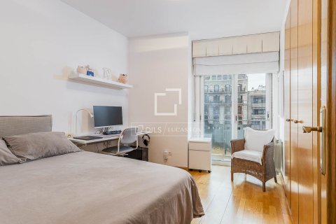 Penthouse w Barcelona, Hiszpania 4 sypialnie, 127 mkw. nr 150555 – zdjęcie 18
