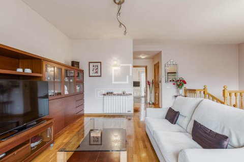 Penthouse w Barcelona, Hiszpania 4 sypialnie, 127 mkw. nr 150555 – zdjęcie 4